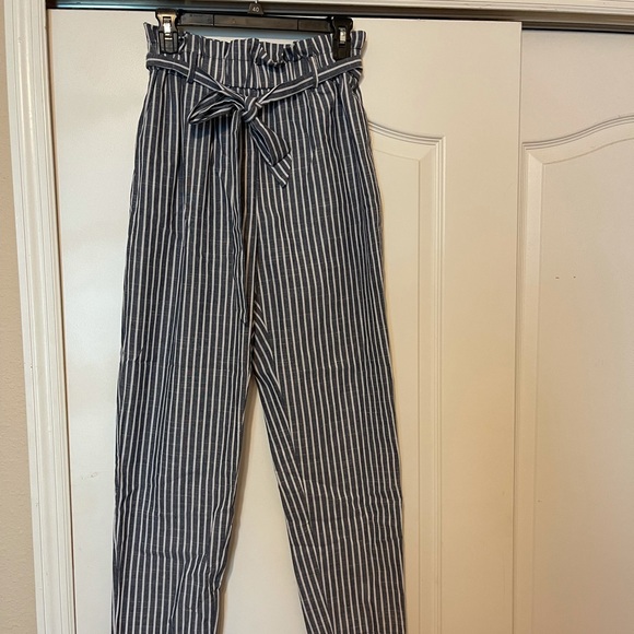 Hope's Pants - Paper bag pants